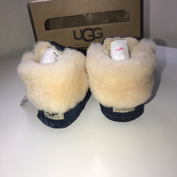 New authentic infant UGG boots, dark navy, size 0-1 (0-6 months) - Picture 3 of 9